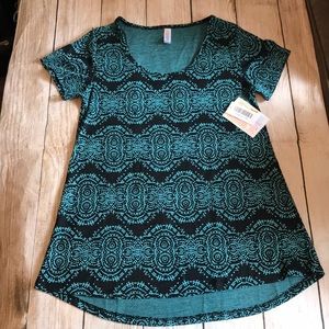 Lularoe classic tee